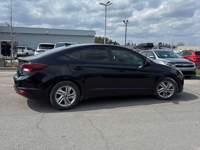Hyundai Elantra * Preferred w/Sun & Safety Package IVT * ПОДГРЕВ* - автомобили, коли, обяви за нови и употребявани 2