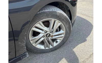Hyundai Elantra * Preferred w/Sun & Safety Package IVT * ПОДГРЕВ* - автомобили, коли, обяви за нови и употребявани 6