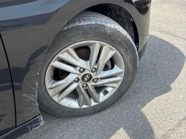 Hyundai Elantra * Preferred w/Sun & Safety Package IVT * ПОДГРЕВ* - автомобили, коли, обяви за нови и употребявани 6