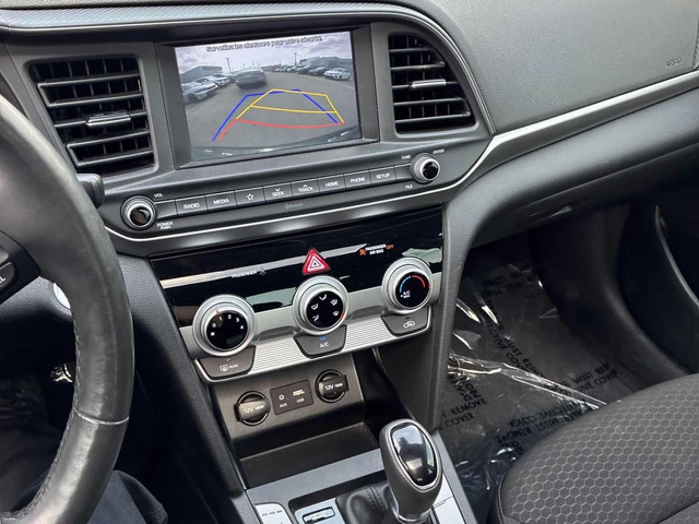 Hyundai Elantra * Preferred w/Sun & Safety Package IVT * ПОДГРЕВ* - автомобили, коли, обяви за нови и употребявани 8