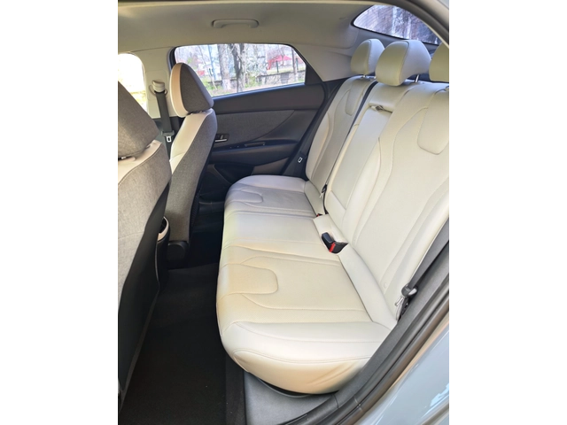 Hyundai Elantra 1.6 -  ГАЗ/БЕНЗИН - автомобили, коли, обяви за нови и употребявани 16