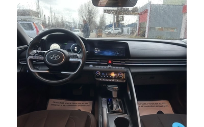Hyundai Elantra 2.0 MPi - Газ/Бензин - автомобили, коли, обяви за нови и употребявани 10