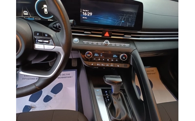 Hyundai Elantra 2.0 MPi - Газ/Бензин - автомобили, коли, обяви за нови и употребявани 12