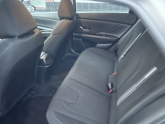 Hyundai Elantra 2.0 MPi - Газ/Бензин - автомобили, коли, обяви за нови и употребявани 14