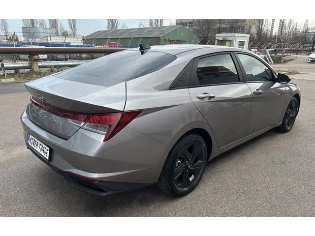 Hyundai Elantra 2.0 MPi - Газ/Бензин - автомобили, коли, обяви за нови и употребявани 3