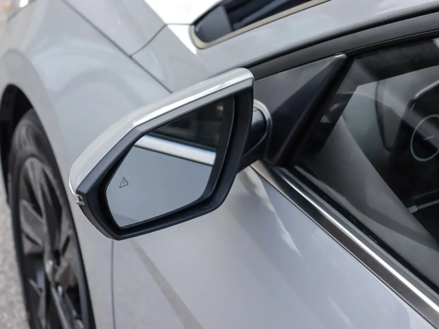 Hyundai Elantra ELANTRA - автомобили, коли, обяви за нови и употребявани 11