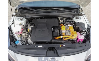 Hyundai Elantra ELANTRA - автомобили, коли, обяви за нови и употребявани 12
