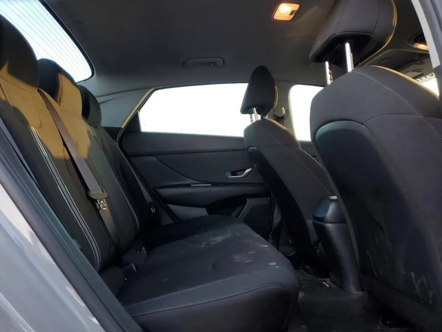 Hyundai Elantra PREFERRED 2 - автомобили, коли, обяви за нови и употребявани 11
