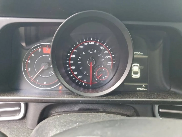 Hyundai Elantra PREFERRED 2 - автомобили, коли, обяви за нови и употребявани 3