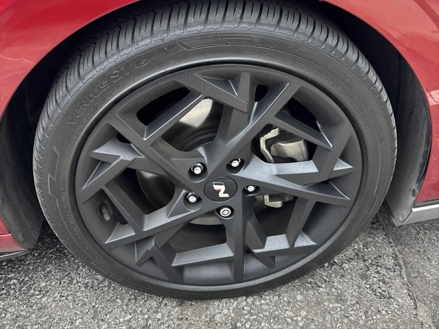 Hyundai Elantra N Line Ultimate - автомобили, коли, обяви за нови и употребявани 7