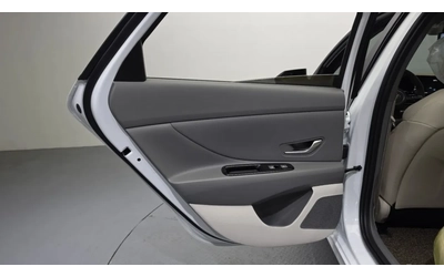 Hyundai Elantra INSPIRATION / 360 КАМЕРИ / BOSE / LPG ТЕЧНА ФАЗА! - автомобили, коли, обяви за нови и употребявани 11