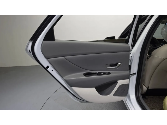 Hyundai Elantra INSPIRATION / 360 КАМЕРИ / BOSE / LPG ТЕЧНА ФАЗА! - автомобили, коли, обяви за нови и употребявани 11