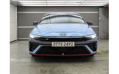 hyundai-elantra - 1
