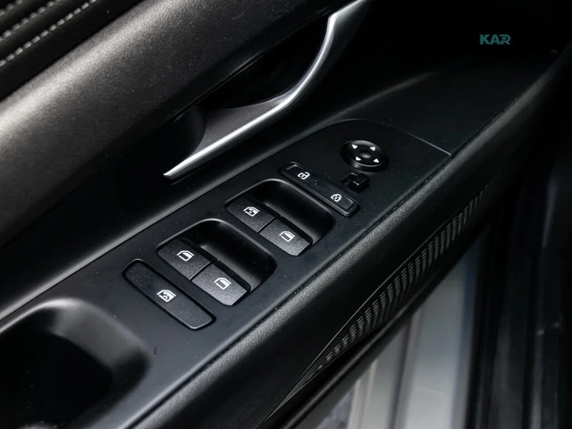 Hyundai Elantra Preferred FWD - автомобили, коли, обяви за нови и употребявани 11