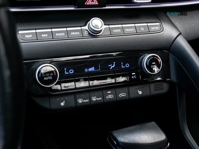 Hyundai Elantra Preferred FWD - автомобили, коли, обяви за нови и употребявани 15