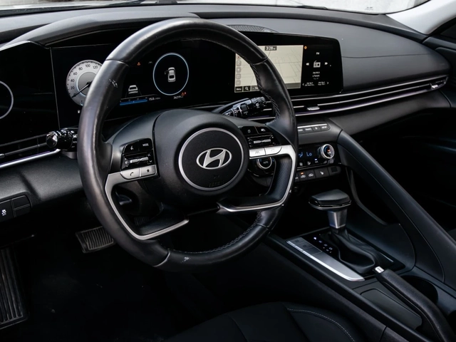 Hyundai Elantra - автомобили, коли, обяви за нови и употребявани 6