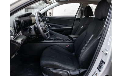 Hyundai Elantra - автомобили, коли, обяви за нови и употребявани 7