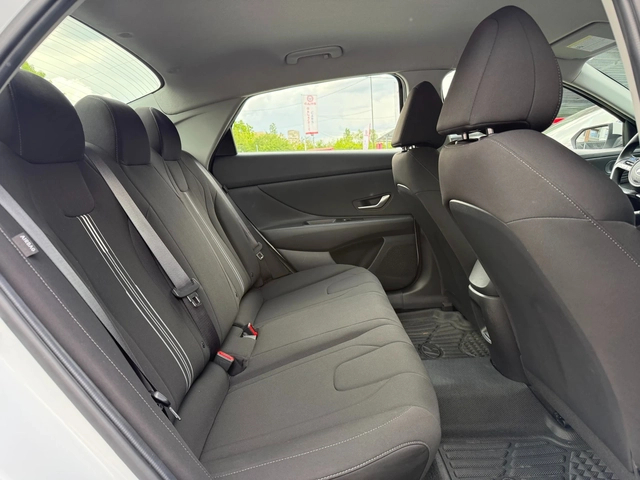 Hyundai Elantra 2.0 MPI, SEL - автомобили, коли, обяви за нови и употребявани 9