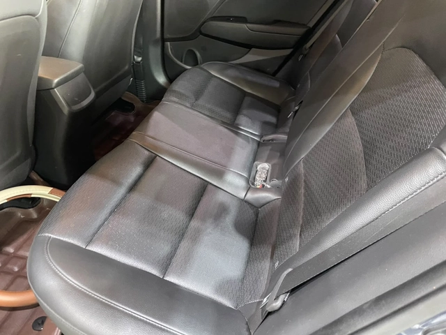 Hyundai Elantra 1.6 Style ! - автомобили, коли, обяви за нови и употребявани 10