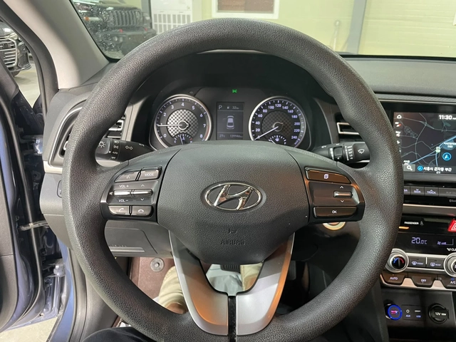 Hyundai Elantra 1.6 Style ! - автомобили, коли, обяви за нови и употребявани 13