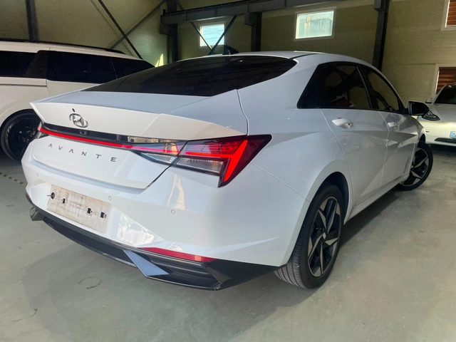 Hyundai Elantra 1.6 LPG ! Smart ! - автомобили, коли, обяви за нови и употребявани 3