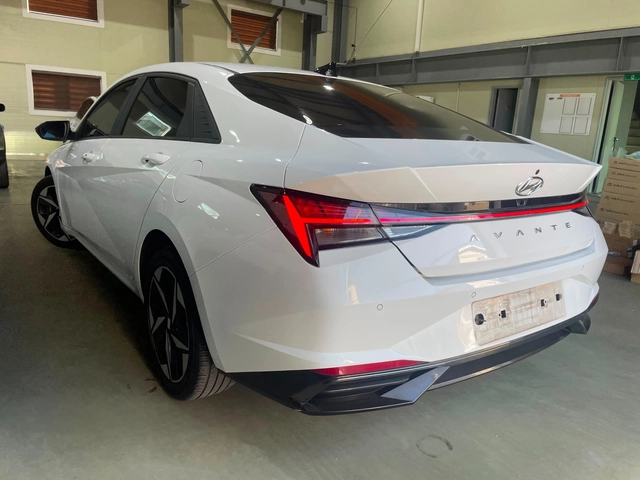 Hyundai Elantra 1.6 LPG ! Smart ! - автомобили, коли, обяви за нови и употребявани 5