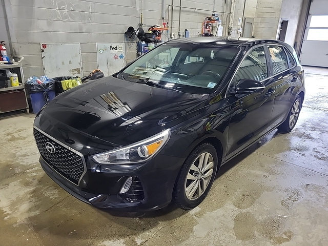 Hyundai ELANTRA GT 2L 4cyl Front Wheel Drive - автомобили, коли, обяви за нови и употребявани 0
