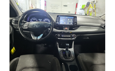 Hyundai ELANTRA GT 2L 4cyl Front Wheel Drive - автомобили, коли, обяви за нови и употребявани 10