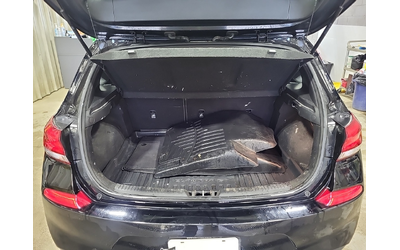 Hyundai ELANTRA GT 2L 4cyl Front Wheel Drive - автомобили, коли, обяви за нови и употребявани 13