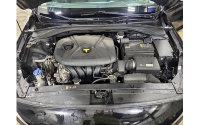 Hyundai ELANTRA GT 2L 4cyl Front Wheel Drive - автомобили, коли, обяви за нови и употребявани 15