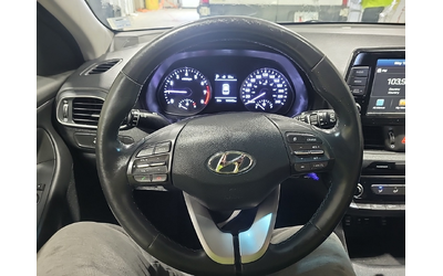 Hyundai ELANTRA GT 2L 4cyl Front Wheel Drive - автомобили, коли, обяви за нови и употребявани 16