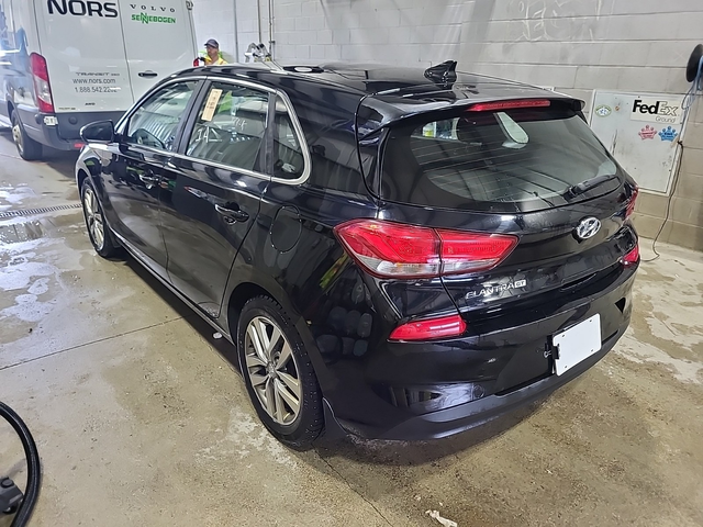Hyundai ELANTRA GT 2L 4cyl Front Wheel Drive - автомобили, коли, обяви за нови и употребявани 3