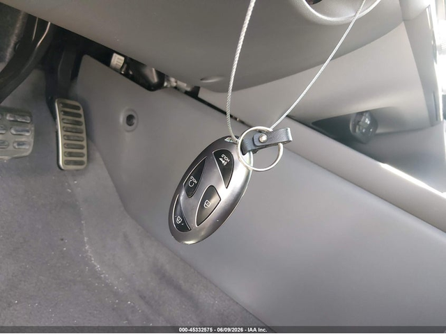 Hyundai ELANTRA HYBRID 1.6L I-4 DI, DOHC, VVT, 104HP Front Wheel Drive - автомобили, коли, обяви за нови и употребявани 10