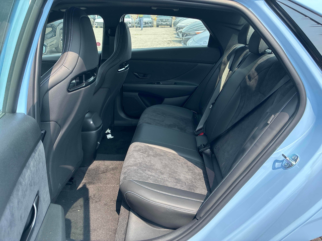 Hyundai ELANTRA N 2.0L 4cyl FWD - автомобили, коли, обяви за нови и употребявани 11