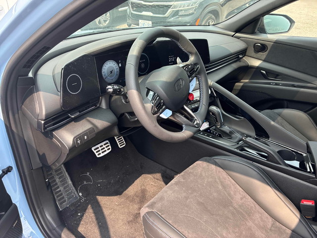 Hyundai ELANTRA N 2.0L 4cyl FWD - автомобили, коли, обяви за нови и употребявани 4