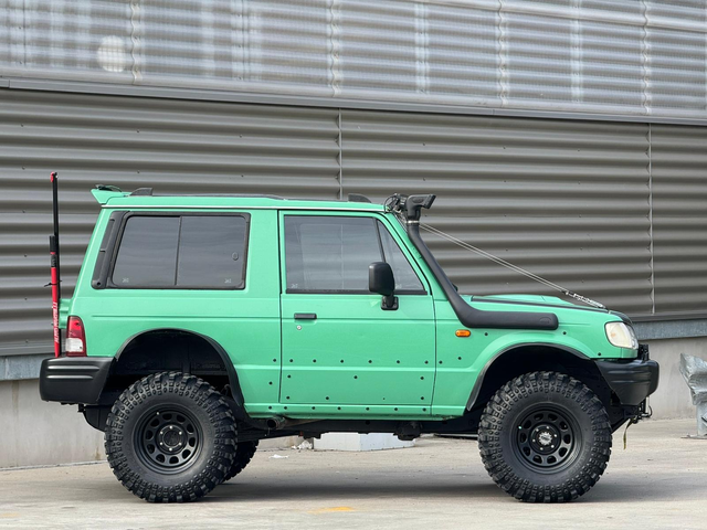 Hyundai Galloper 2.5d CUSTOM* СОБСТВЕН ЛИЗИНГ* - автомобили, коли, обяви за нови и употребявани 2