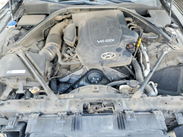 Hyundai Genesis 3.8L 6 Rear-wheel drive - автомобили, коли, обяви за нови и употребявани 10