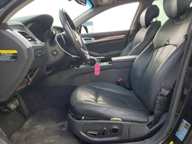 Hyundai Genesis 3.8L 6 Rear-wheel drive - автомобили, коли, обяви за нови и употребявани 6