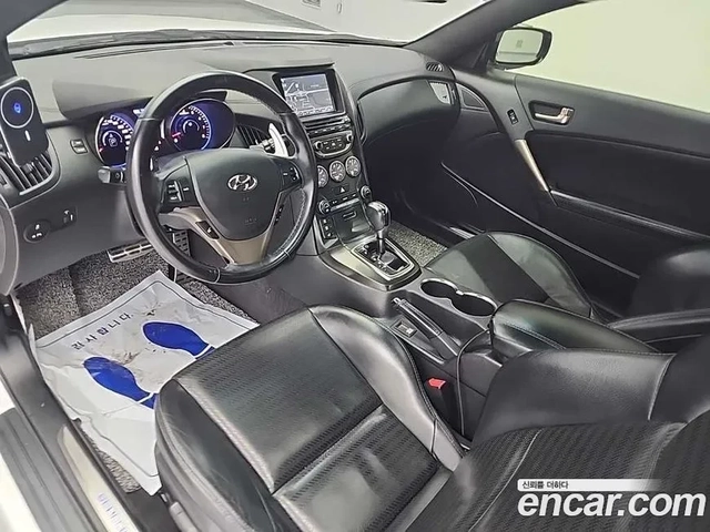 Hyundai Genesis 3.8 - автомобили, коли, обяви за нови и употребявани 3