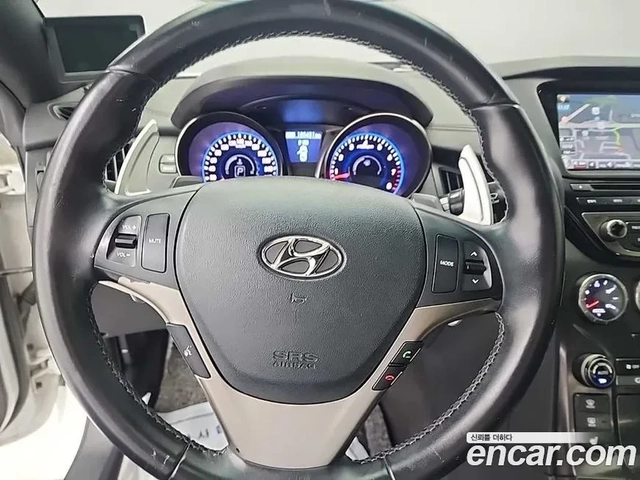 Hyundai Genesis 3.8 - автомобили, коли, обяви за нови и употребявани 5