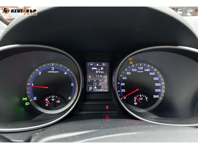Hyundai Grand Santa Fe 2.2d 197 к.с. - автомобили, коли, обяви за нови и употребявани 16