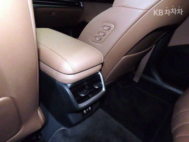 Hyundai Grandeur 3.5 V6 AWD ЛИЗИНГ БЕЗ ПЪРВОНАЧАЛНА ВНОСКА - автомобили, коли, обяви за нови и употребявани 12