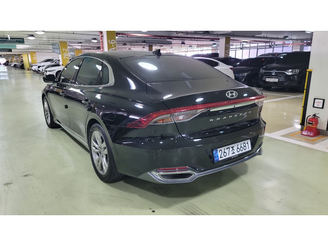Hyundai Grandeur - автомобили, коли, обяви за нови и употребявани 6