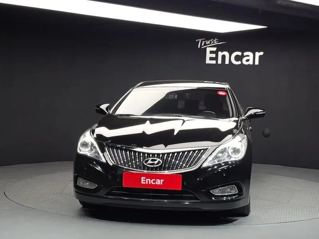 Hyundai Grandeur Hg300 Premium - автомобили, коли, обяви за нови и употребявани 2