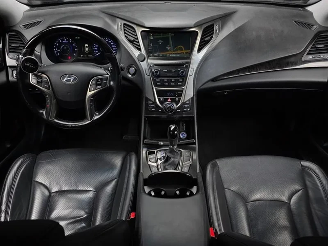 Hyundai Grandeur Hg300 Premium - автомобили, коли, обяви за нови и употребявани 6