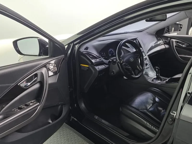 Hyundai Grandeur Hg300 Exclusive - автомобили, коли, обяви за нови и употребявани 10