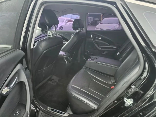 Hyundai Grandeur Hg300 Exclusive - автомобили, коли, обяви за нови и употребявани 8