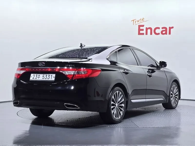 Hyundai Grandeur Hg300 Premium - автомобили, коли, обяви за нови и употребявани 1