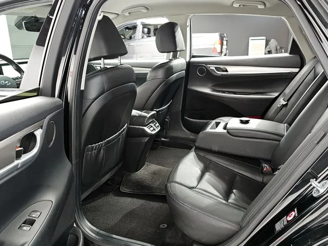 Hyundai Grandeur 3.3 Premium - автомобили, коли, обяви за нови и употребявани 11