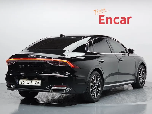 Hyundai Grandeur 3.3 Premium - автомобили, коли, обяви за нови и употребявани 1